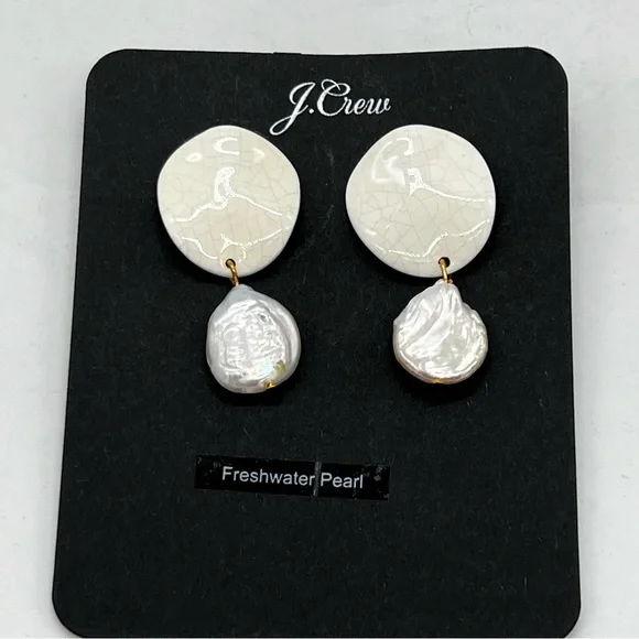 NWT J. Crew Cream Freshwater Pearl Dangle Earrings - Picture 2 of 7